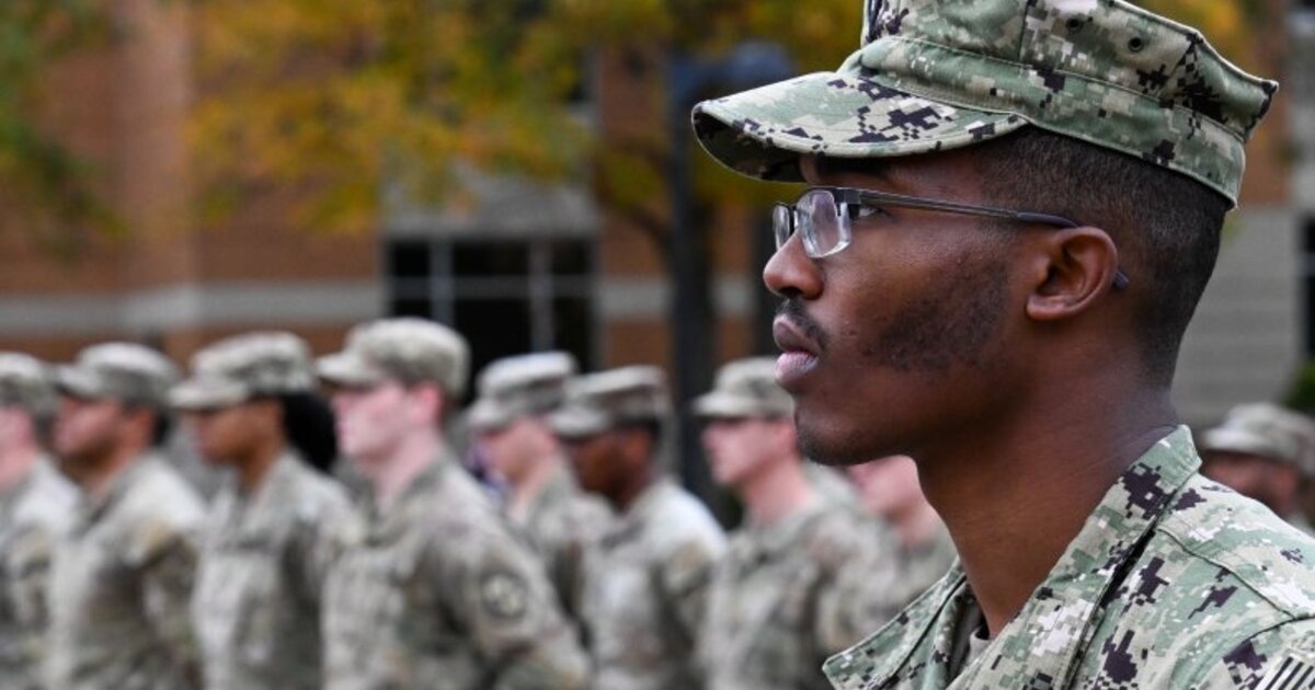 ODU has made a commitment to support the recovery of wounded U.S. combat service members and veterans through the sale of licensed OHT apparel. 