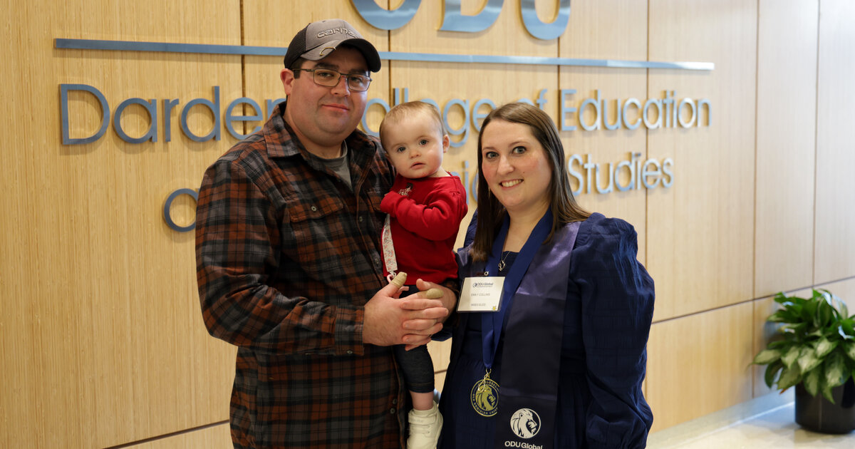 With her husband, Austin, and daughter, Elaine, Emily Collins ’25 marks the completion of Old Dominion University’s master’s in education with a math specialist concentration.