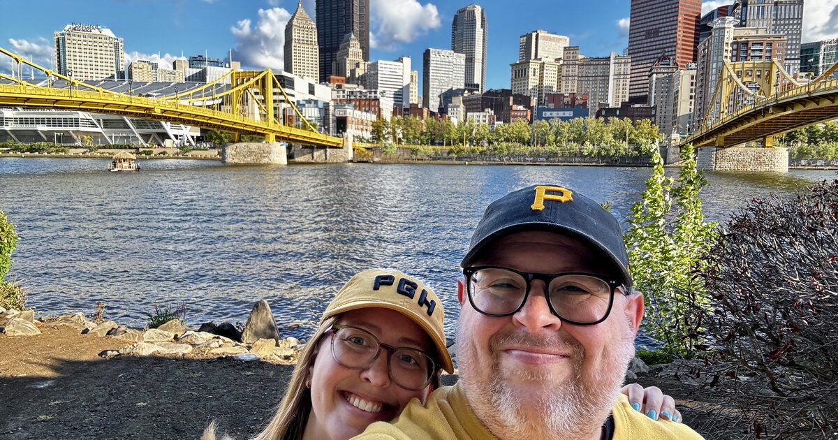 Jonathan Heeter, right, is a senior content marketing strategist with ODUGlobal and a graduate student in the MLIS program.