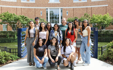 Continuing Education - Au Pair Class - Group Photo (outside)