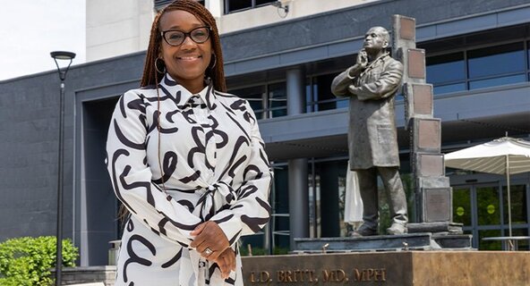Miasha O'Neal, Doctor of Health Sciences graduate from Macon & Joan Brock Virginia Health Sciences at Old Dominion University, works as a clinical research specialist at ODU's Research and Infrastructure Service Enterprise.