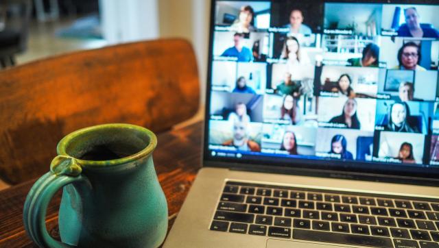 Online students meet for class.