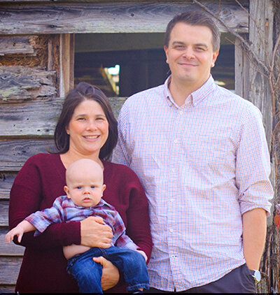 ODUOnline graduate Zack Traywick with his family